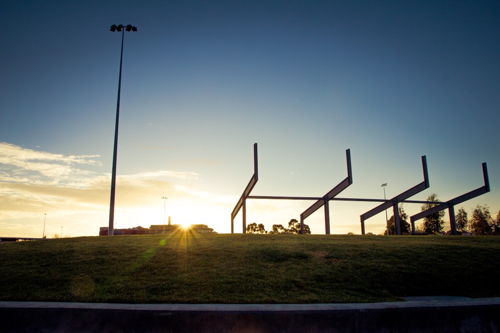 Sun rises over Victoria Park